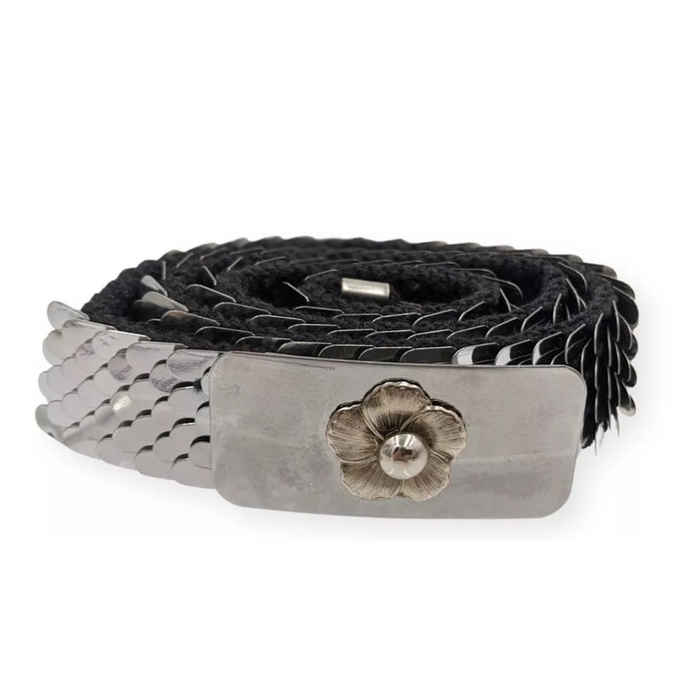 1970s Vintage Silver Tone Flower Metal Stretch Scale Belt 25-28”
